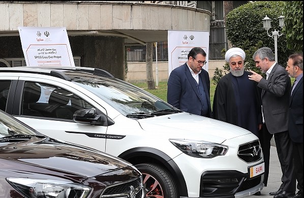 رونمایی از محصولات جدید ایران خودرو و سایپا توسط حسن روحانی